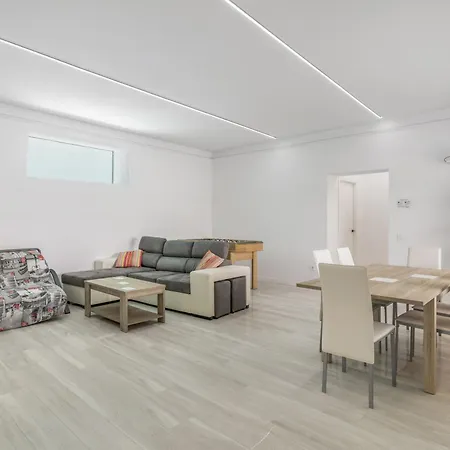 Bender House Moralet