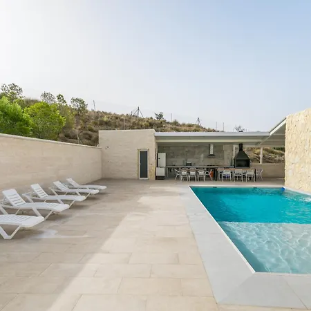 Bender House Villa